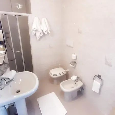 & Wellness Fra I Pini Otel 3*