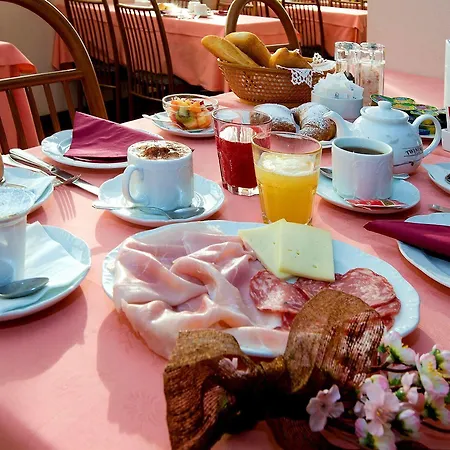 Otel & Wellness Fra I Pini 3*