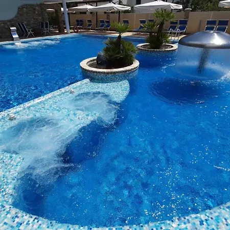 & Wellness Fra I Pini Otel