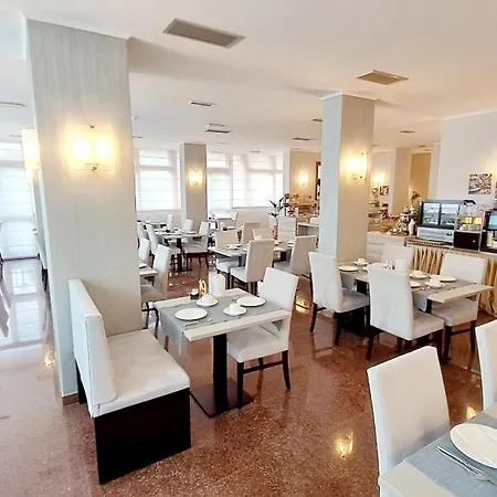 Otel & Wellness Fra I Pini