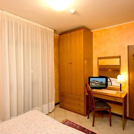 & Wellness Fra I Pini Hotel