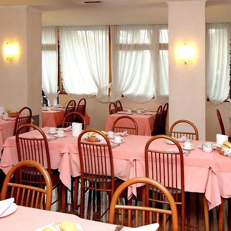 & Wellness Fra I Pini Hotel 3*