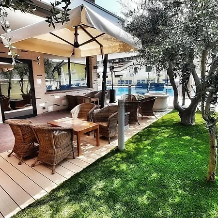 Otel & Wellness Fra I Pini