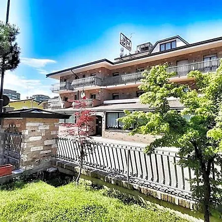 فندق & Wellness Fra I Pini 3*